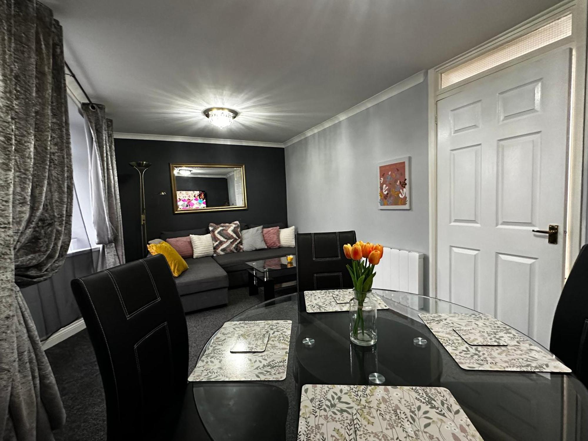 Marton Apartments Bagian luar foto